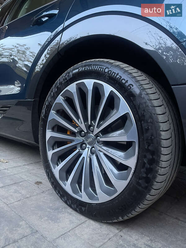 Внедорожник / Кроссовер Audi e-tron 2019 в Черновцах