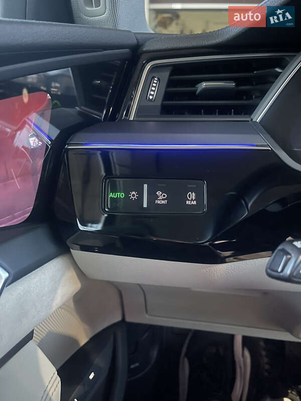 Внедорожник / Кроссовер Audi e-tron 2019 в Черновцах