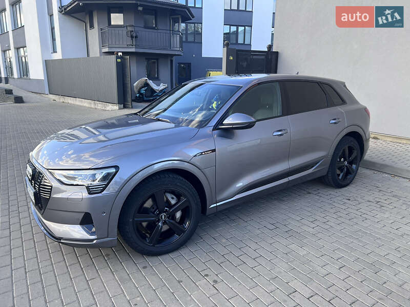 Позашляховик / Кросовер Audi e-tron 2019 в Львові