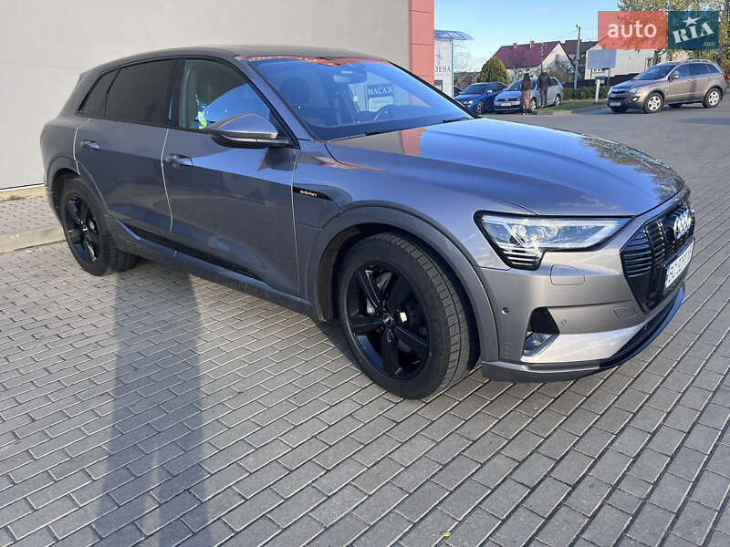 Позашляховик / Кросовер Audi e-tron 2019 в Львові