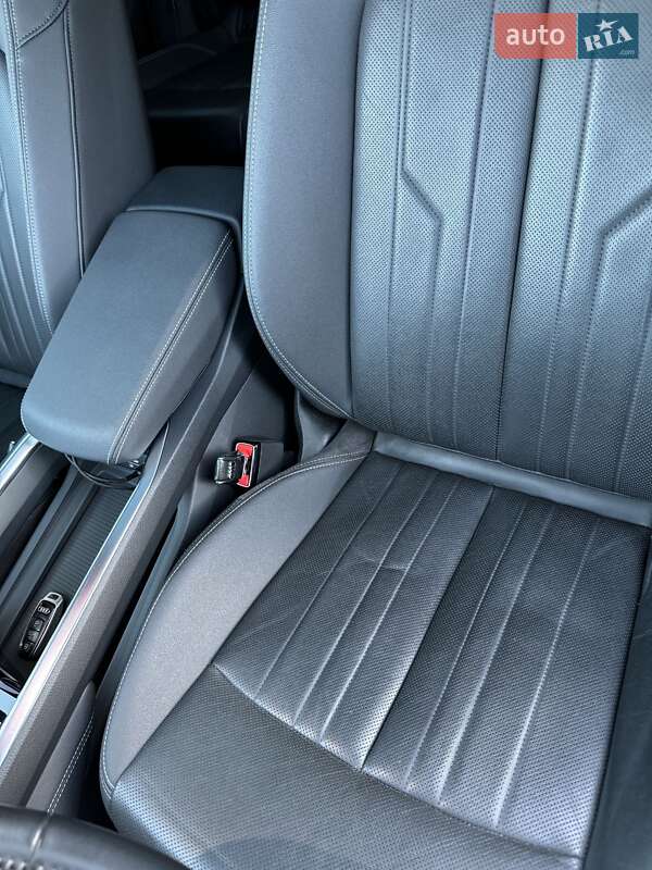 Внедорожник / Кроссовер Audi e-tron 2019 в Харькове
