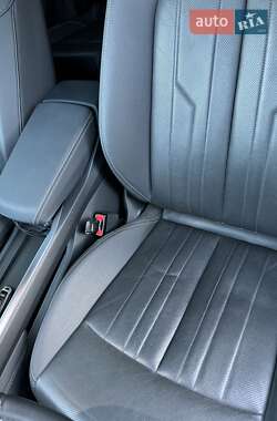 Внедорожник / Кроссовер Audi e-tron 2019 в 