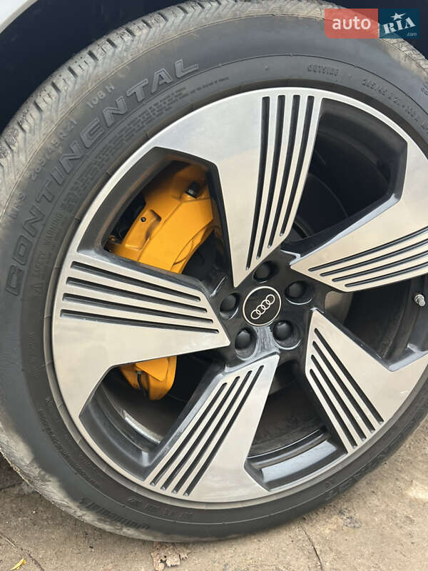 Внедорожник / Кроссовер Audi e-tron 2022 в Харькове фото 5 Внедорожник / Кроссовер Audi e-tron 2022 в Харькове