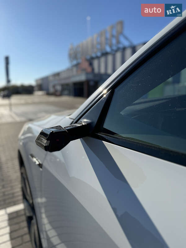 Внедорожник / Кроссовер Audi e-tron 2019 в Дрогобыче