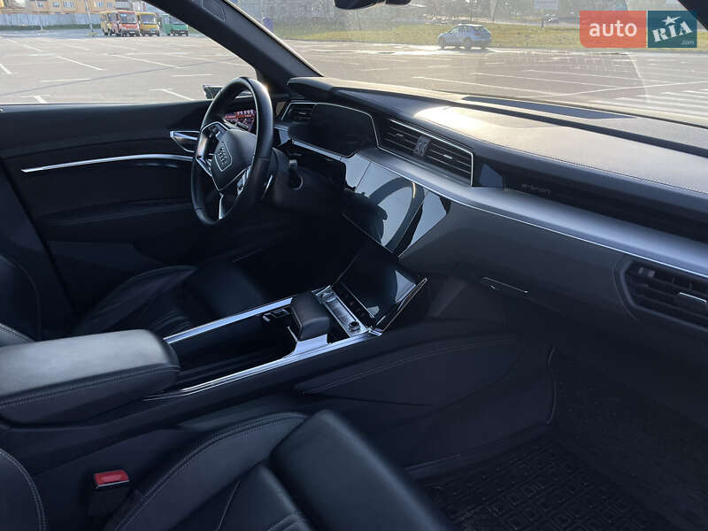 Позашляховик / Кросовер Audi e-tron 2019 в Кам'янець-Подільському