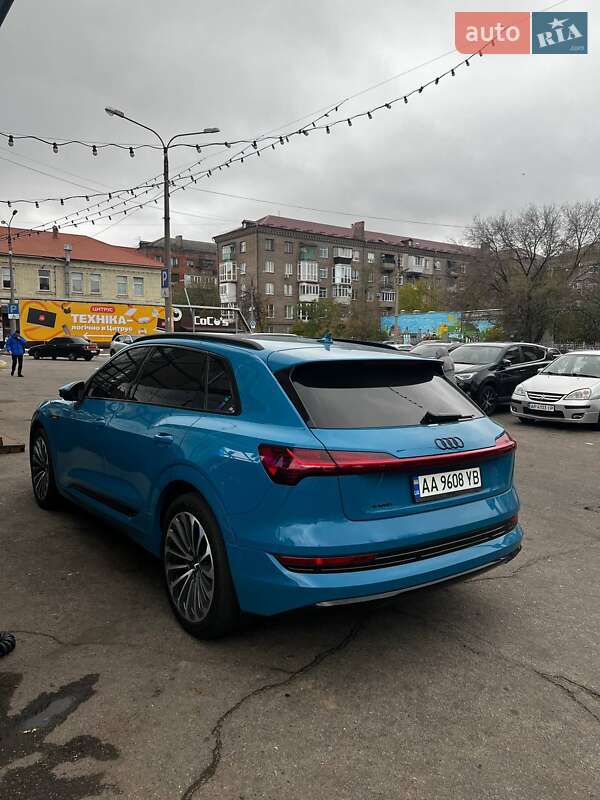 Внедорожник / Кроссовер Audi e-tron 2019 в Днепре