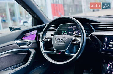 Внедорожник / Кроссовер Audi e-tron 2019 в Ровно