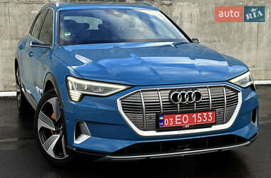 Внедорожник / Кроссовер Audi e-tron 2020 в 