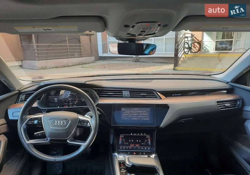Внедорожник / Кроссовер Audi e-tron 2019 в Киеве