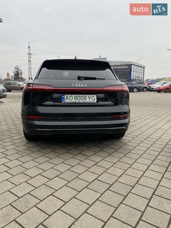 Audi e-tron 2019