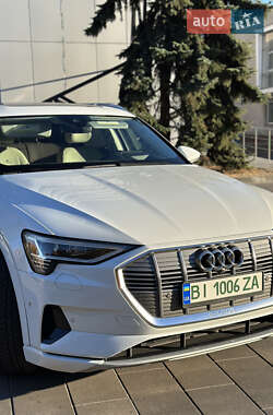 Позашляховик / Кросовер Audi e-tron 2019 в Полтаві