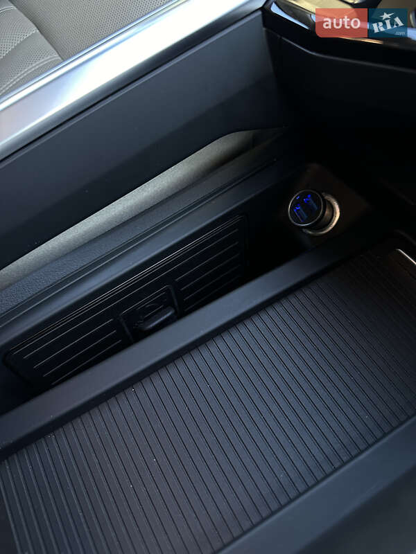 Внедорожник / Кроссовер Audi e-tron 2019 в Полтаве