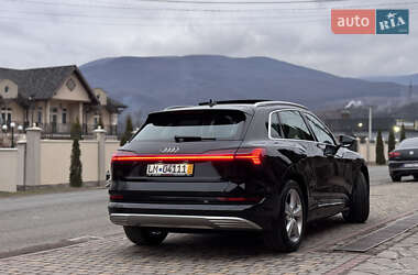 Позашляховик / Кросовер Audi e-tron 2020 в Сваляві