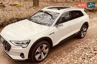 Позашляховик / Кросовер Audi e-tron 2020 в Вінниці