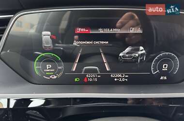 Внедорожник / Кроссовер Audi e-tron 2020 в 