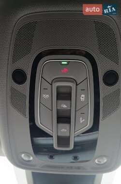 Внедорожник / Кроссовер Audi e-tron 2019 в 