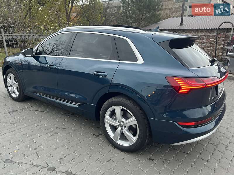 Позашляховик / Кросовер Audi e-tron 2019 в Львові