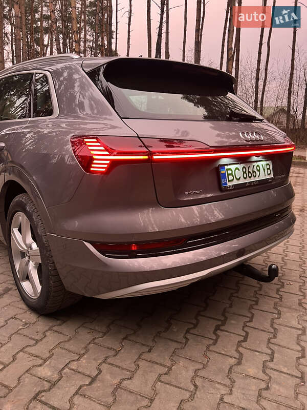 Позашляховик / Кросовер Audi e-tron 2019 в Львові
