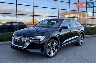 Внедорожник / Кроссовер Audi e-tron 2019 в Днепре