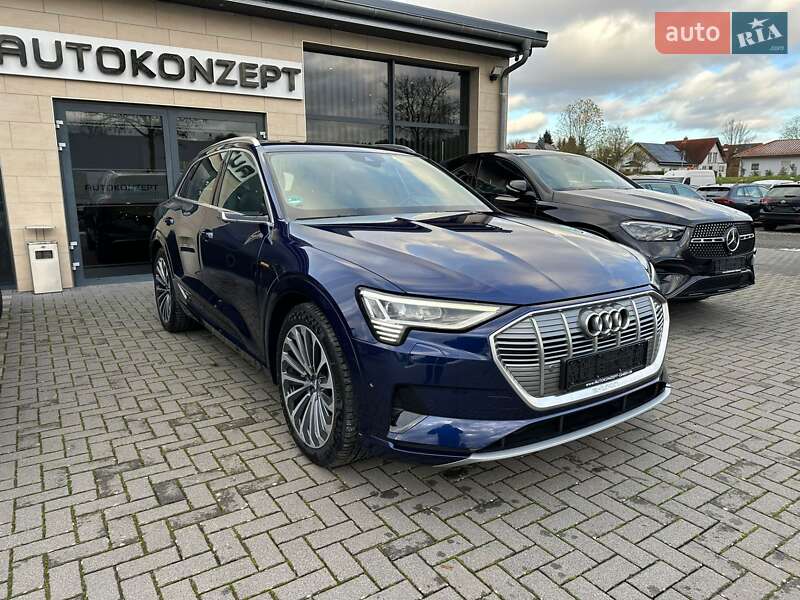 Audi e-tron 2019