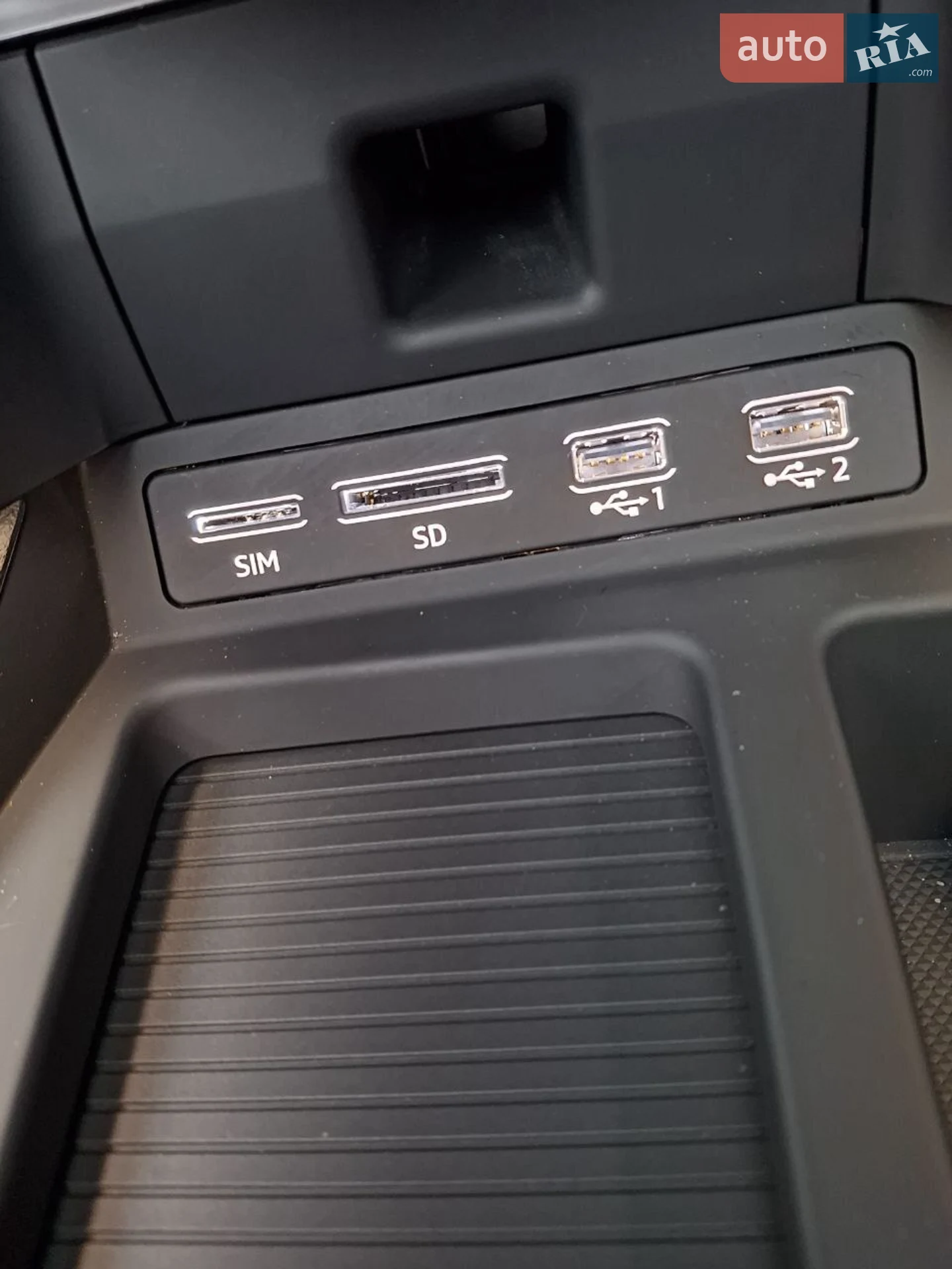 2020 Audi e-tron - мініатюра 30
