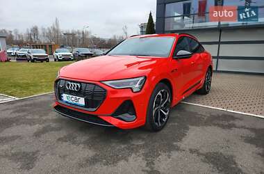 Позашляховик / Кросовер Audi e-tron 2021 в Києві