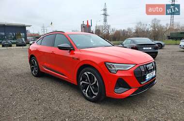 Внедорожник / Кроссовер Audi e-tron 2020 в Киеве