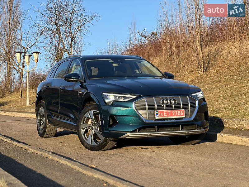 Позашляховик / Кросовер Audi e-tron 2020 в Рівному