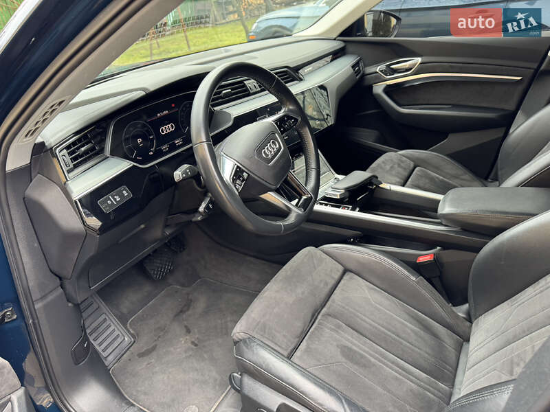 Позашляховик / Кросовер Audi e-tron 2020 в Львові фото 8 Позашляховик / Кросовер Audi e-tron 2020 в Львові