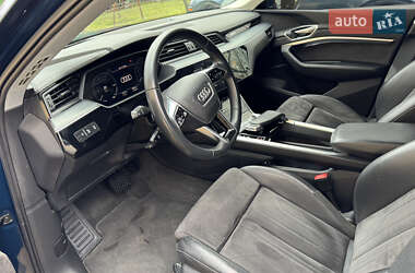 Внедорожник / Кроссовер Audi e-tron 2020 в 