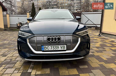 Внедорожник / Кроссовер Audi e-tron 2020 в 