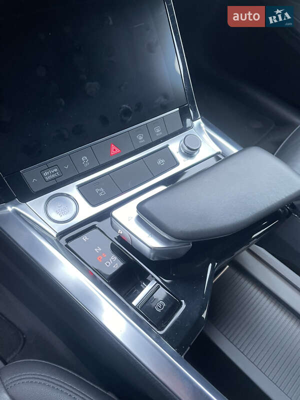 Внедорожник / Кроссовер Audi e-tron 2020 в Киеве