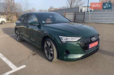 Позашляховик / Кросовер Audi e-tron 2021 в Рівному