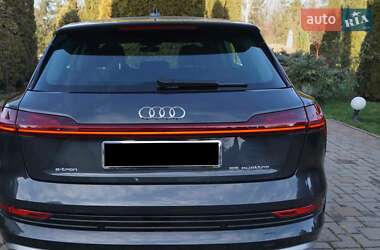 Внедорожник / Кроссовер Audi e-tron 2019 в 