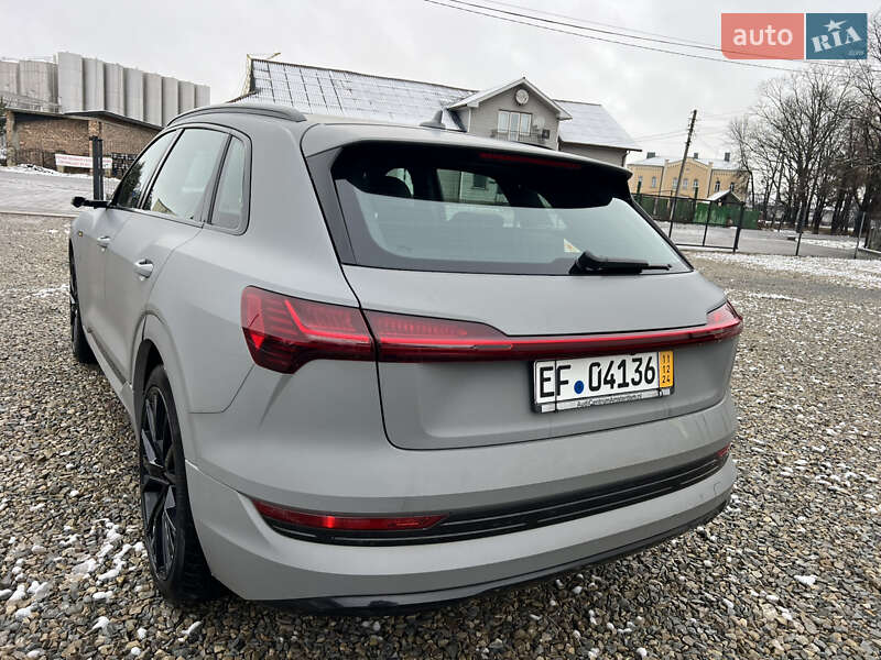 Внедорожник / Кроссовер Audi e-tron 2019 в Коломые