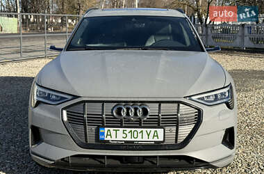 Внедорожник / Кроссовер Audi e-tron 2019 в 