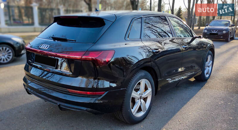 Позашляховик / Кросовер Audi e-tron 2020 в Харкові