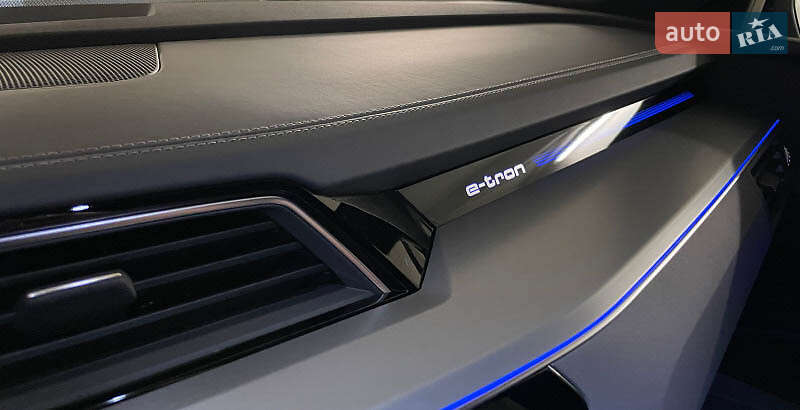 Позашляховик / Кросовер Audi e-tron 2020 в Харкові
