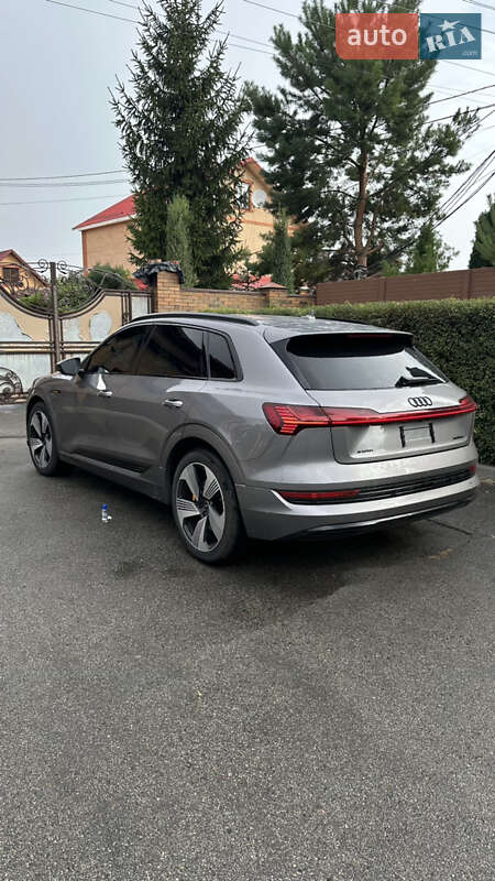 Внедорожник / Кроссовер Audi e-tron 2021 в Борисполе фото 39 Внедорожник / Кроссовер Audi e-tron 2021 в Борисполе