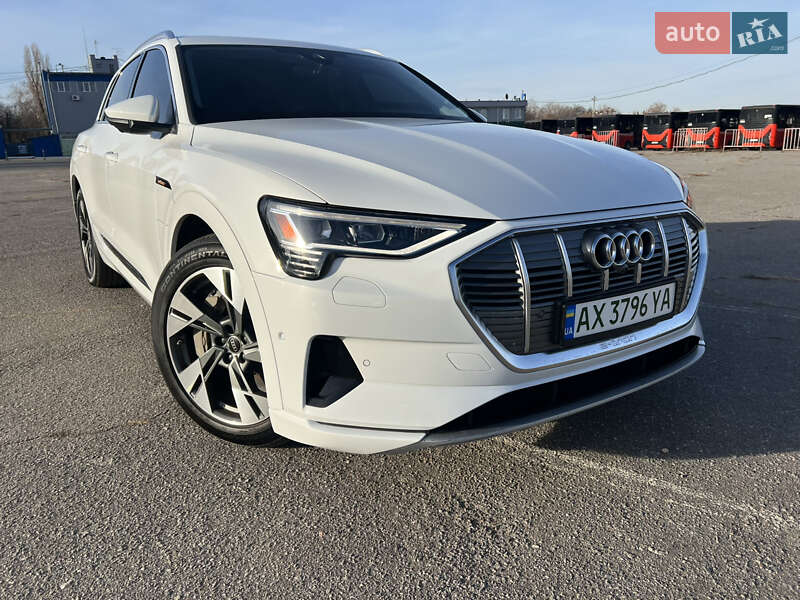 AUTO.RIA – Ауді Е-трон Автомат - купити Audi e-tron з АКПП, автоматичною коробкою передач - Сторінка 1 AUTO.RIA – Ауді Е-трон Автомат - купити Audi e-tron з АКПП, автоматичною коробкою передач - Сторінка 1