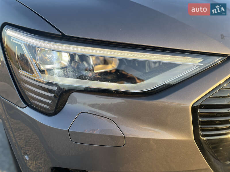 Внедорожник / Кроссовер Audi e-tron 2020 в Львове