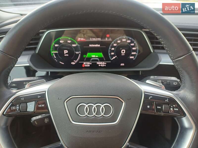 Внедорожник / Кроссовер Audi e-tron 2019 в Львове
