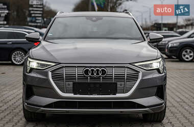 Внедорожник / Кроссовер Audi e-tron 2020 в 