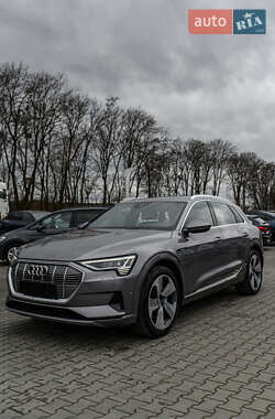 Внедорожник / Кроссовер Audi e-tron 2020 в 