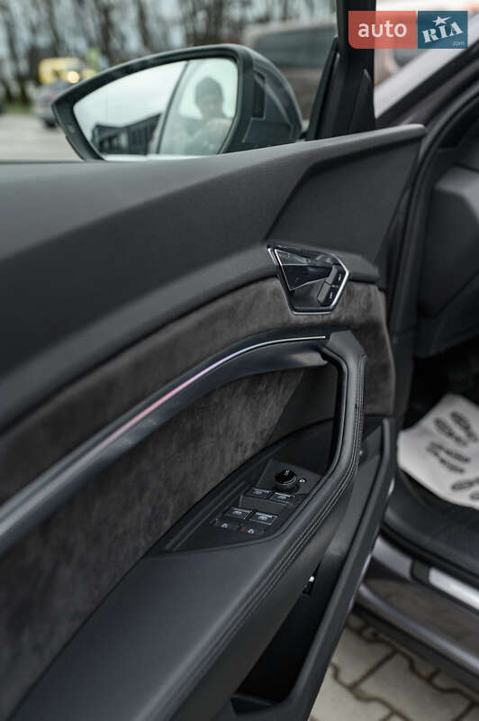 Внедорожник / Кроссовер Audi e-tron 2020 в Львове фото 23 Внедорожник / Кроссовер Audi e-tron 2020 в Львове