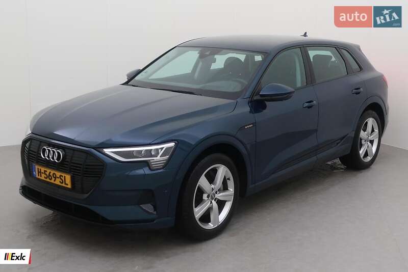 Внедорожник / Кроссовер Audi e-tron 2020 в 
