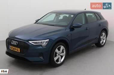 Внедорожник / Кроссовер Audi e-tron 2020 в 