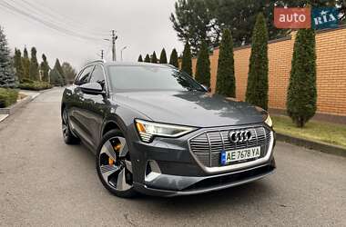 Позашляховик / Кросовер Audi e-tron 2019 в Дніпрі