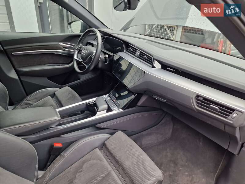 Внедорожник / Кроссовер Audi e-tron 2020 в Львове
