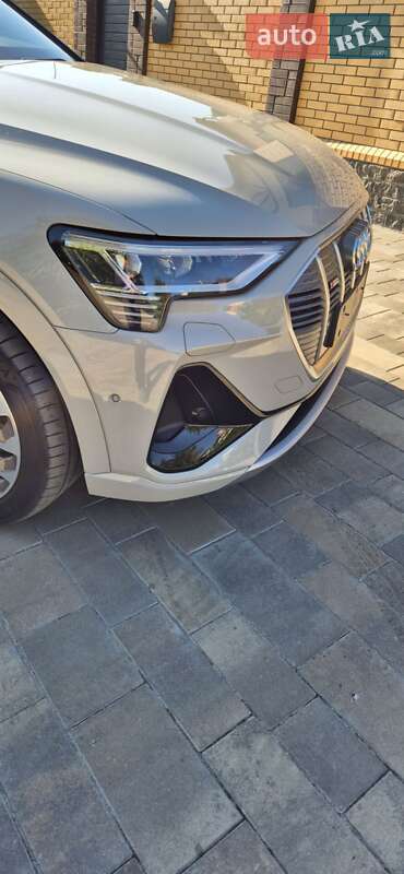 Внедорожник / Кроссовер Audi e-tron 2022 в Черкассах